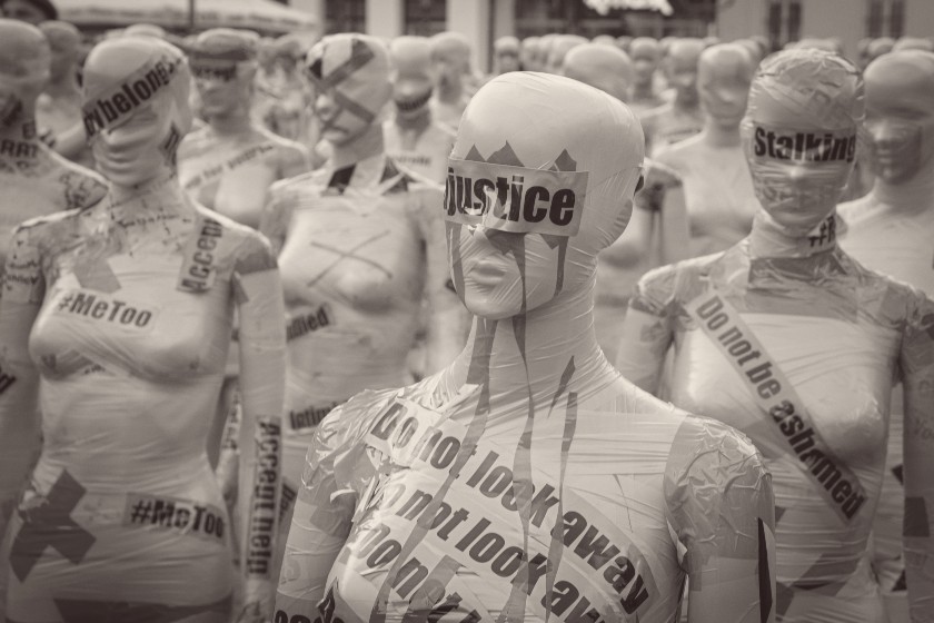 Γυναικοκτονία στους Αγίους Αναργύρους: Οι διαρροές της αστυνομίας δείχνουν ευθύνη